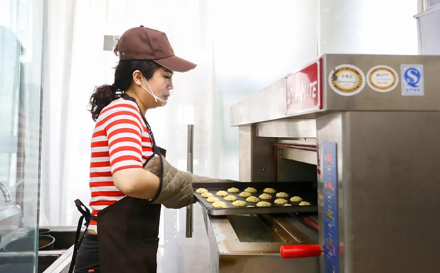 ��Ů�˄�(chu��ng)�I(y��)��Ů�����c(di��n)��(chu��ng)�I(y��)��ʲô�(xi��ng)Ŀ�����x��